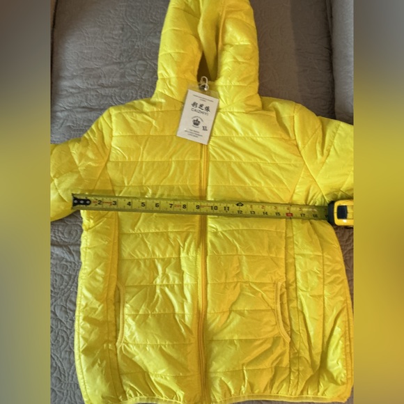 Yellow Hooded Thin Puffer Jacket Juniors Size XL Runs Small NWT - Picture 8 of 12